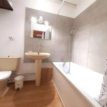 Cosy 4 Pers Avec Balcon Et Kitchenette Au Pla D'adet - Fr-1-457-339 *